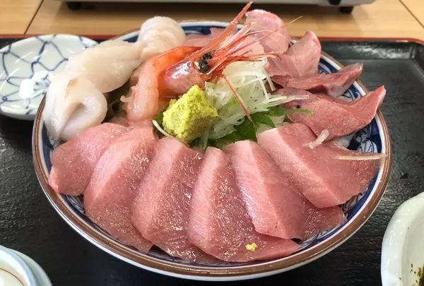 氷見漁港2F 魚市場食堂