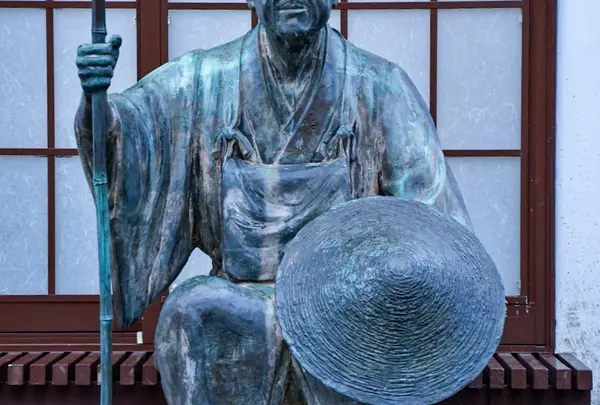 松尾芭蕉の銅像