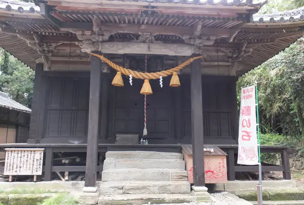 一色町佐久島筒島
