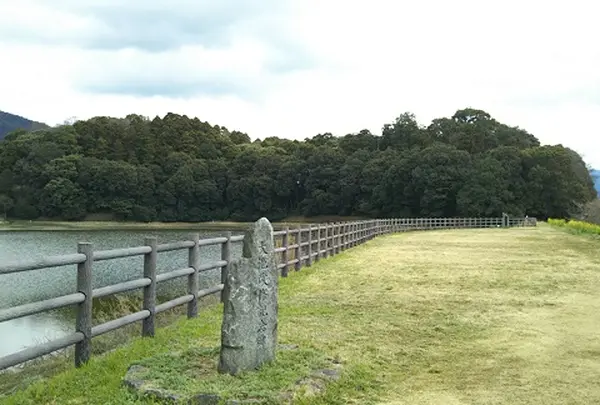 箸墓古墳