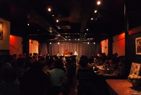 Ｊａｚｚ Ｃｌｕｂ ＢＩＬＬＩＥ