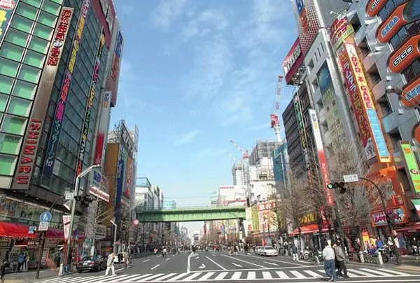 秋葉原