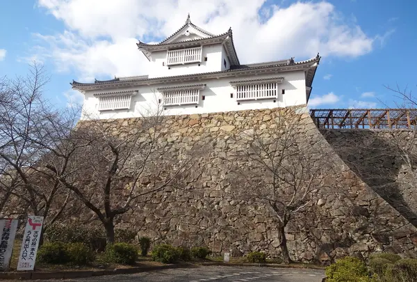 津山城（鶴山公園）