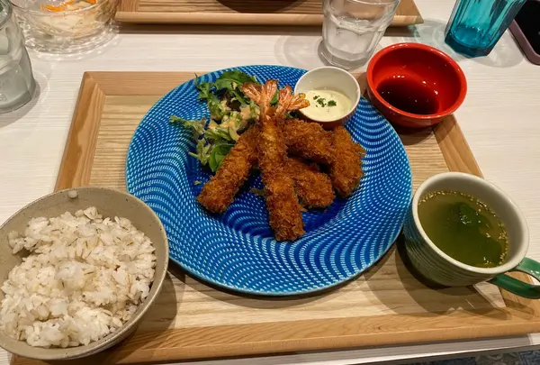 エビノミセ EBI→YA 新横浜