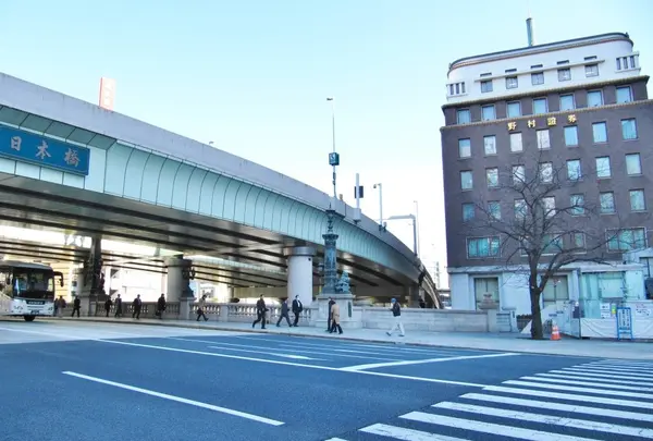 日本橋南詰東側