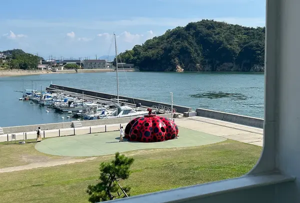 直島