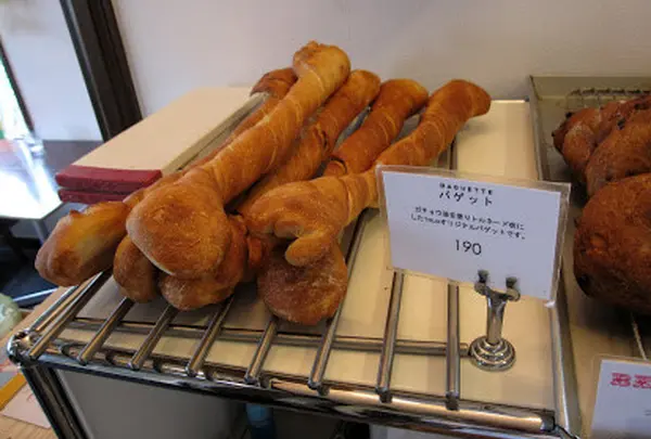 トロ コーヒーアンドベーカリー（TOLO COFFE＆BAKERY）