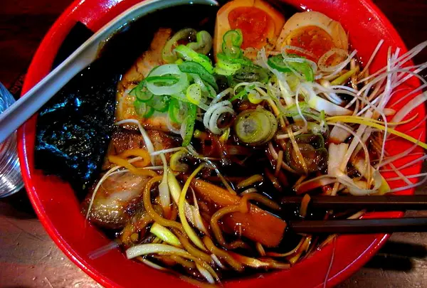 麺家いろは シック CiC店