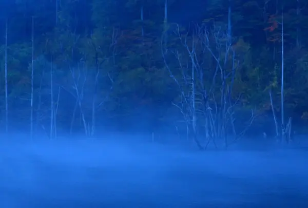 自然湖