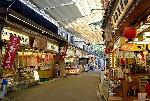 宮島表参道商店街