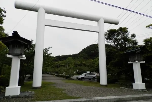 安房神社