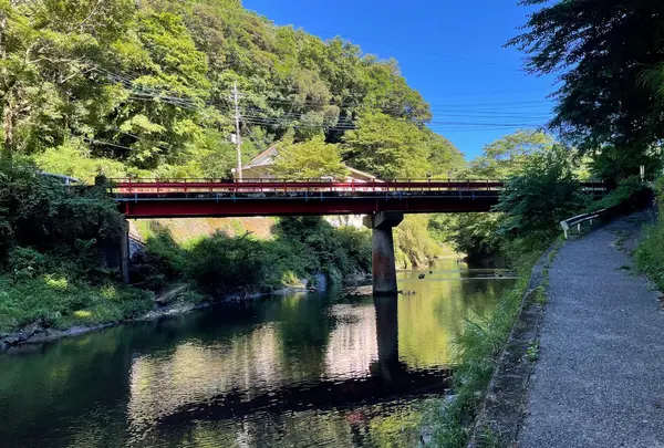 中瀬遊歩道（弘文洞跡への入口）