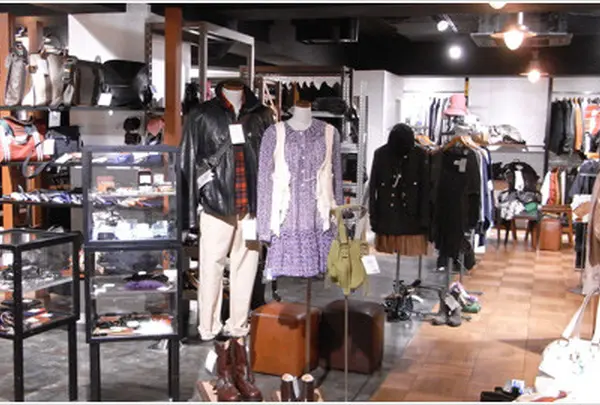 ラグタグ新宿店