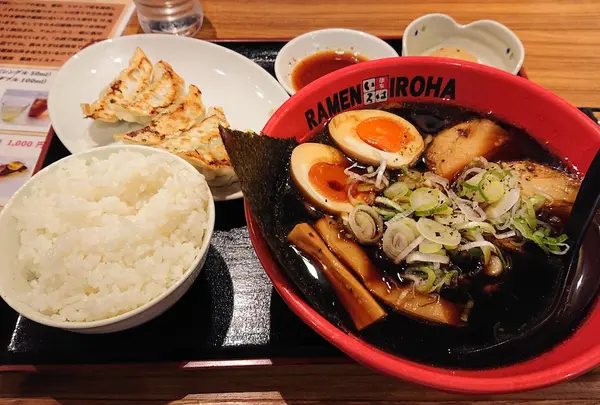 麺家いろは　富山駅前CiC店