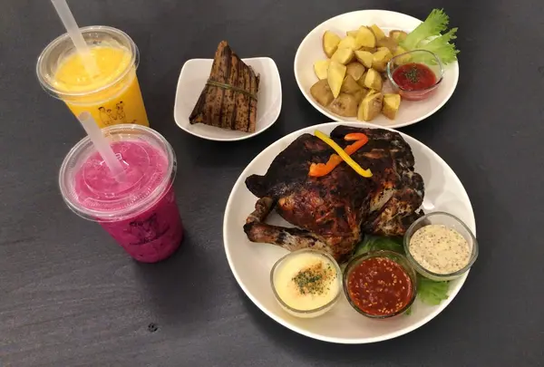 CHAMP CHICKEN 沖縄金武町店