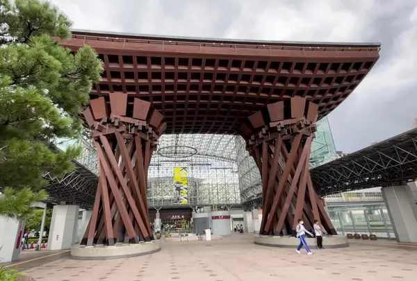 金沢駅