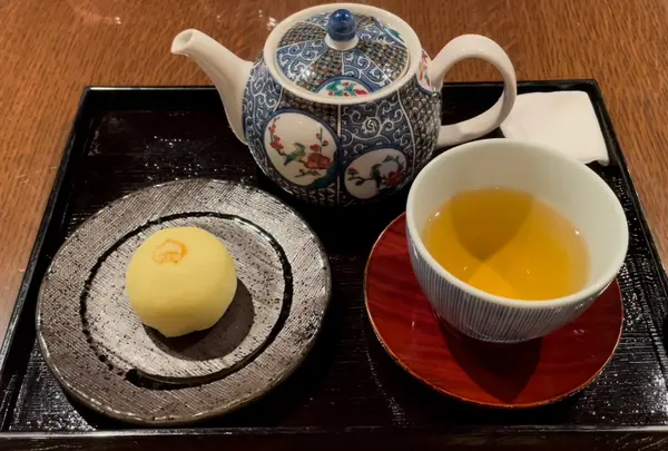 加賀藩御用菓子司 森八 本店