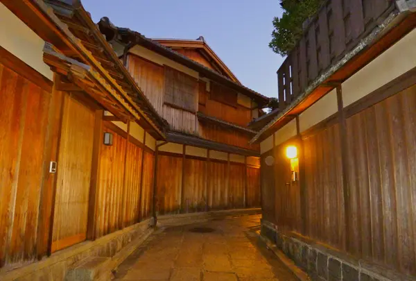 石塀小路