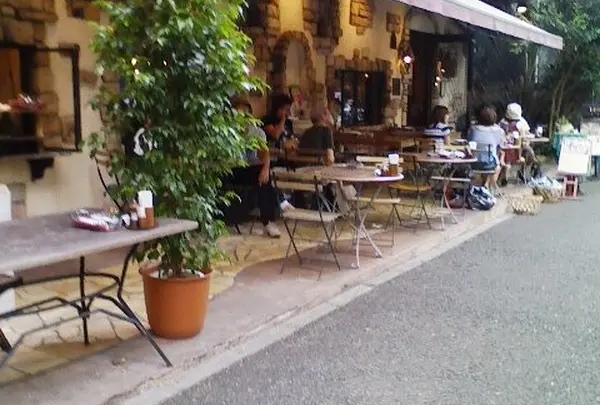 カフェ・ラ・ボエム世田谷店