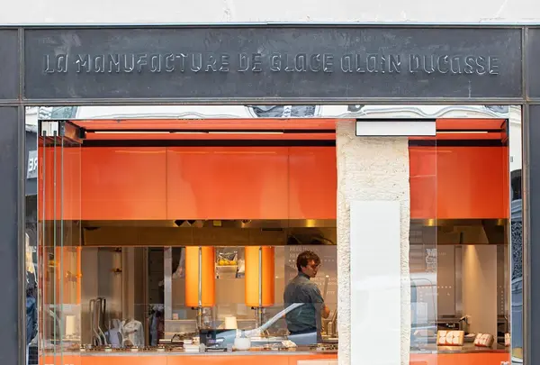 La Glace Alain Ducasse, Manufacture à Paris