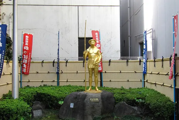 かっぱ河太郎像
