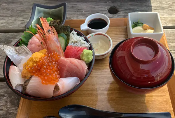 館山なぎさ食堂