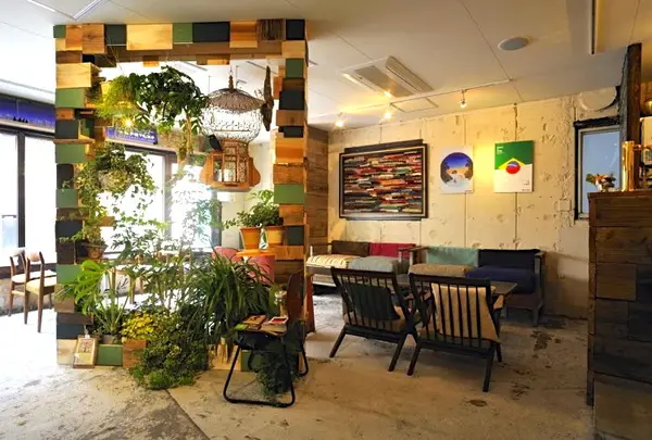 ムブカフェ MOVE CAFE