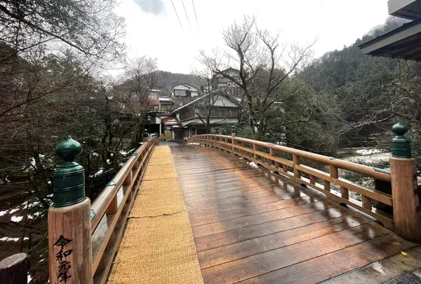 こおろぎ橋