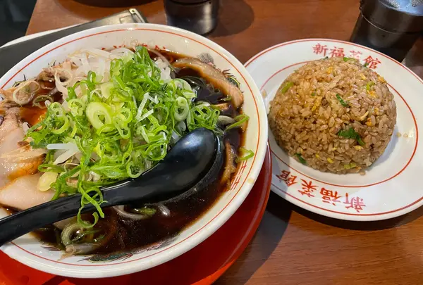 ●新福菜館 浜松町店