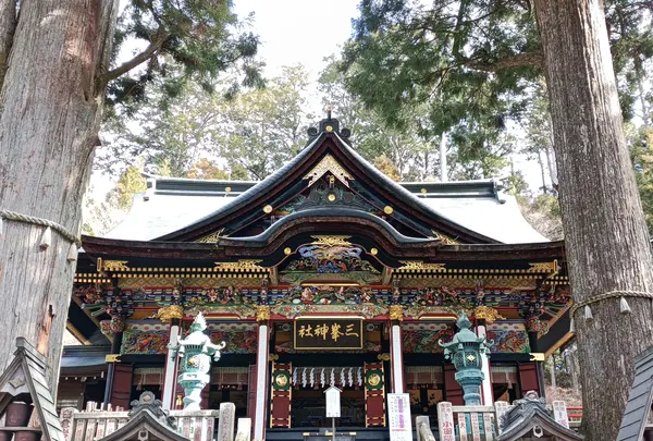 三峯神社