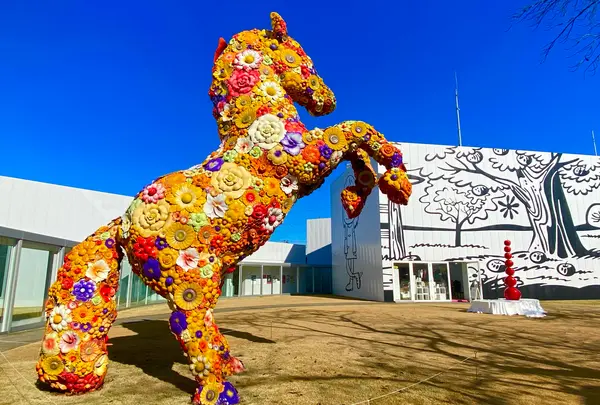 十和田市現代美術館