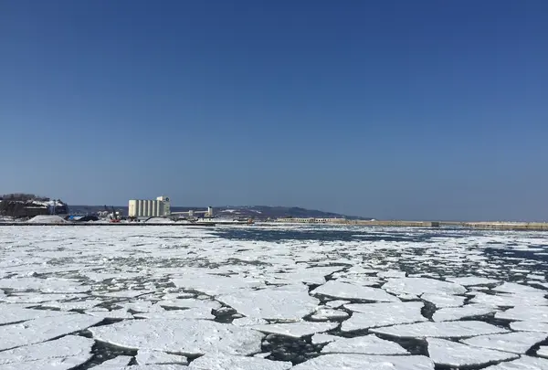 網走流氷観光砕氷船 おーろら