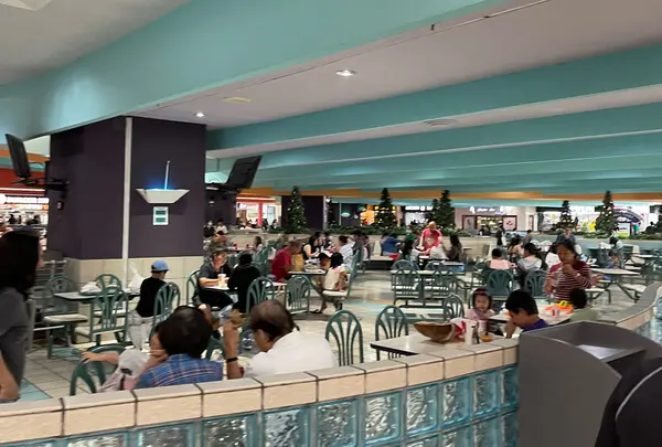 Micronesia Mall（フードコート）