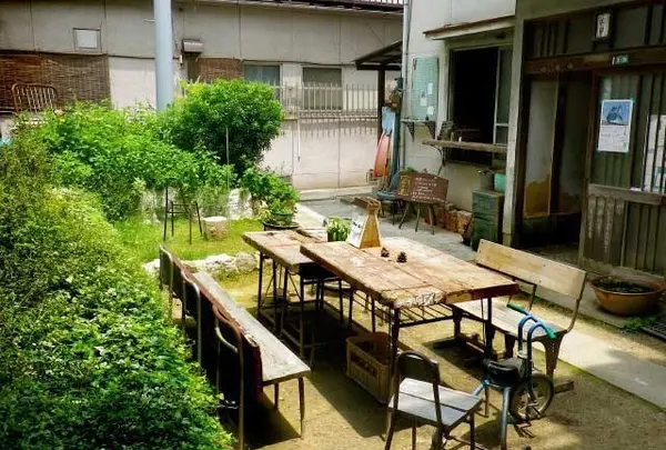 三軒家アパートメント