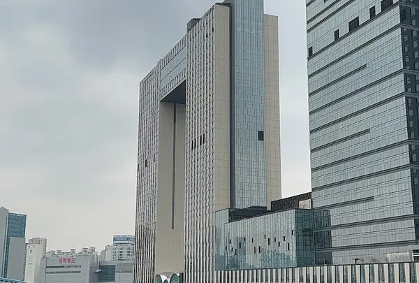 セブンラックカジノ ドラゴンシティ店(旧ヒルトン店)