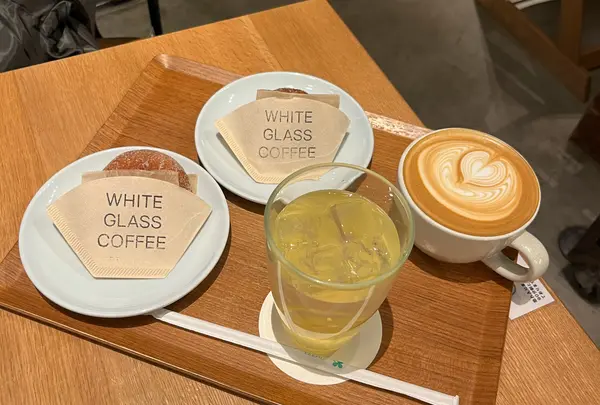 WHITE GLASS COFFEE （ホワイトグラスコーヒー）