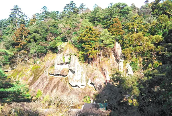白山信仰自然智の森  那谷寺