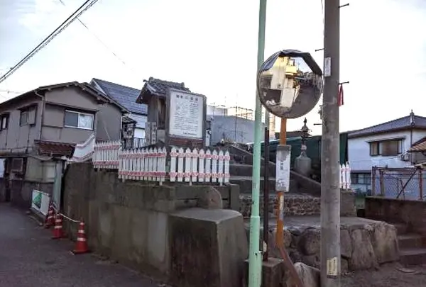 塚口城跡