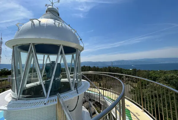 初島灯台