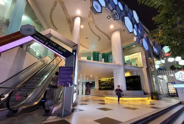 Fifty Fifth Thonglor