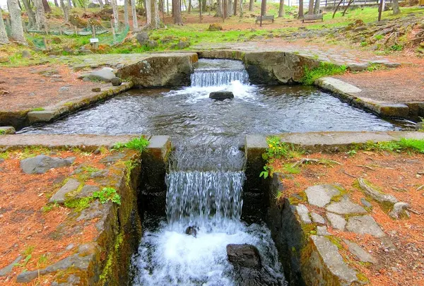 三分一湧水公園