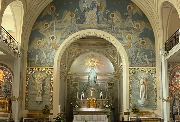Chapel of Our Lady of the Miraculous Medal