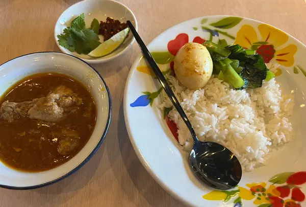 るるるる まちの食交場