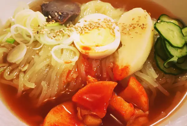平壌冷麺食道園