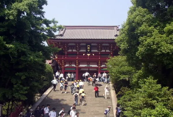 鶴岡八幡宮