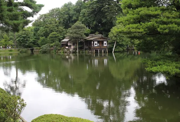 兼六園