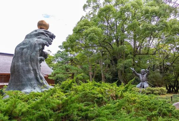ムスビの御神像