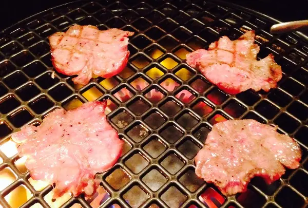焼肉 芝浦 三宿店