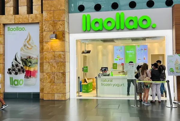 llaollao Resorts World Sentosa