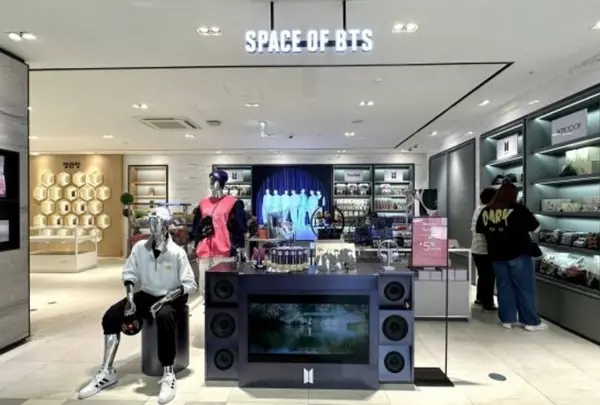 Space of BTS @新世界百貨店